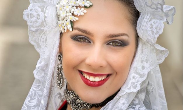 Celia Martínez, candidata 2018 de la Hoguera Diputació-Renfe