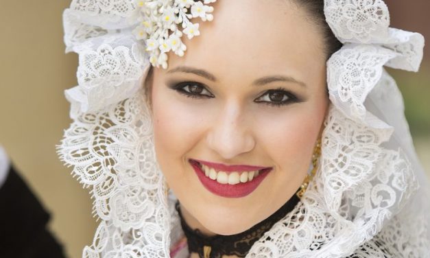 Lara Real, candidata 2018 de la Hoguera Plaza de Santa María