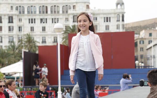 Hoguera Explanada. Candidata Infantil 2017