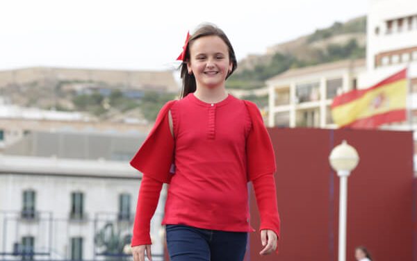 Hoguera Plaza del Mediterráneo. Candidata Infantil 2017