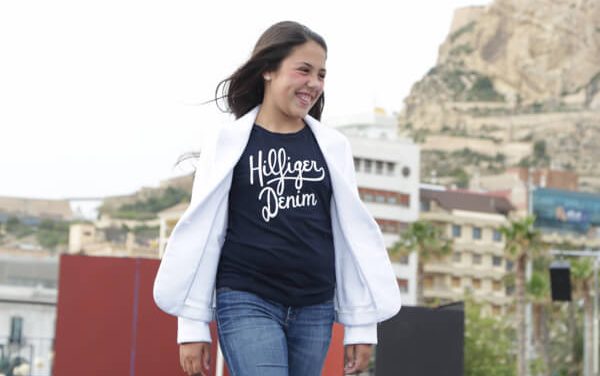 Hoguera Barrio Jose Antonio. Candidata Infantil 2017