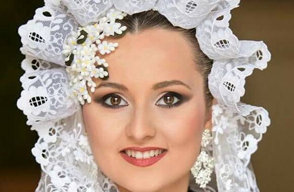 Cristina Cases, candidata 2019 de la Hoguera Parque Plaza Galicia