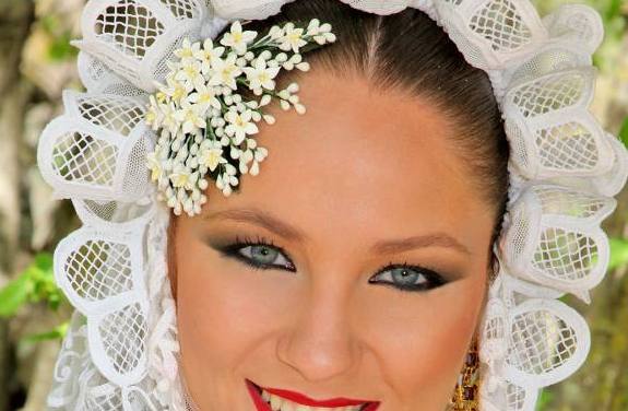 Laura Pérez Masanet, candidata 2020 de la foguera Sant Blai de Baix