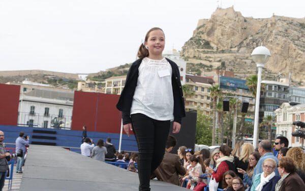 Hoguera Barri Sant Agustí. Candidata Infantil 2017