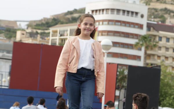 Hoguera Los Ángeles. Candidata Infantil 2017