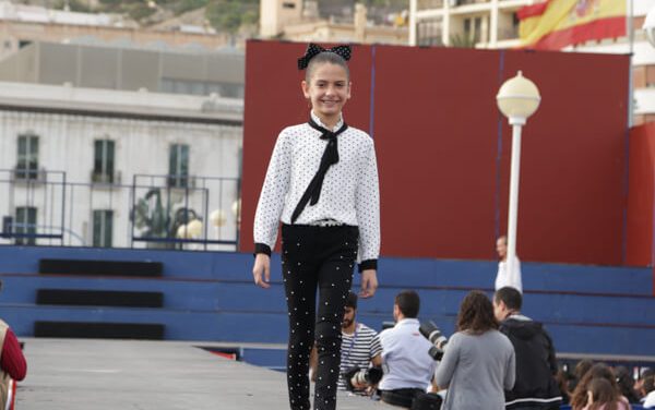 Hoguera Foguerer-Carolinas. Candidata Infantil 2017
