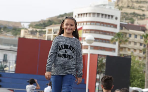 Hoguera Bulevar del Plá-Garbinet. Candidata Infantil 2017