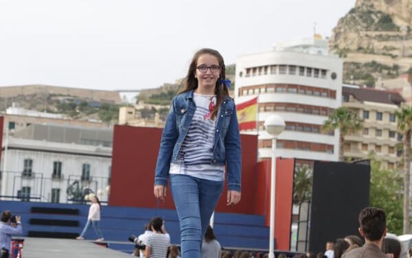 Hoguera Parque de las Avenidas. Candidata Infantil 2017