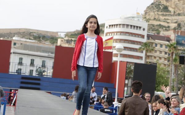 Hoguera Plá del Bon Repós-La Goteta. Candidata Infantil 2017