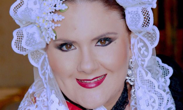 Cristina García, candidata 2018 de la Hoguera Florida Plaza de la Viña