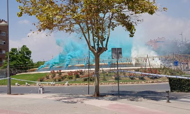 Tres mascletás enriquecen las Hogueras de San Vicente